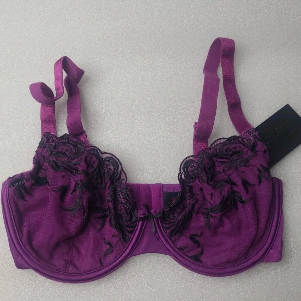 Frederick's Of Hollywood Daphne Purple With Black Trim Unlined Bra 32D NWT